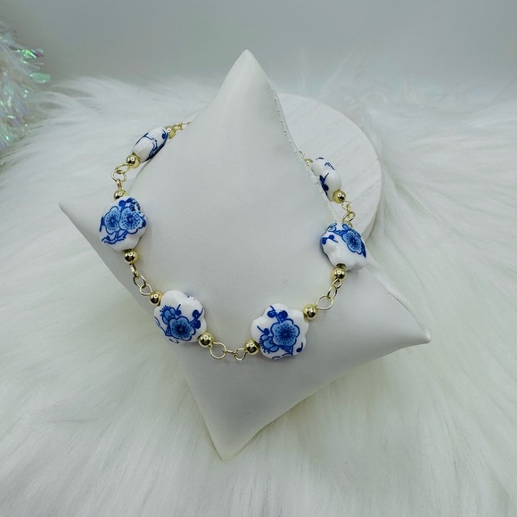 Blue Floral Design and shape Porcelain Beaded Bracelet - Picture 1 of 5